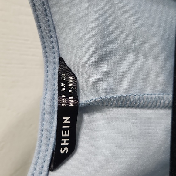 Blazer - Picture 2 of 3